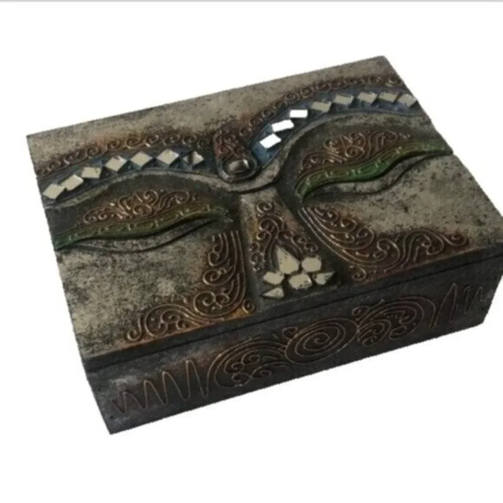 Face of Buddha VTG Wooden Jewelry Box W Mirrors Details 7